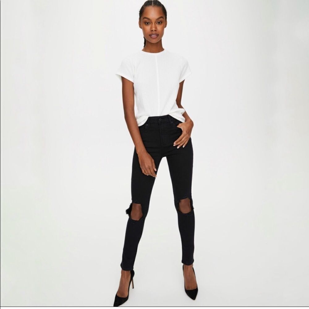 NWT Levi’s 721 High Rise Skinny distressed Black Jeans